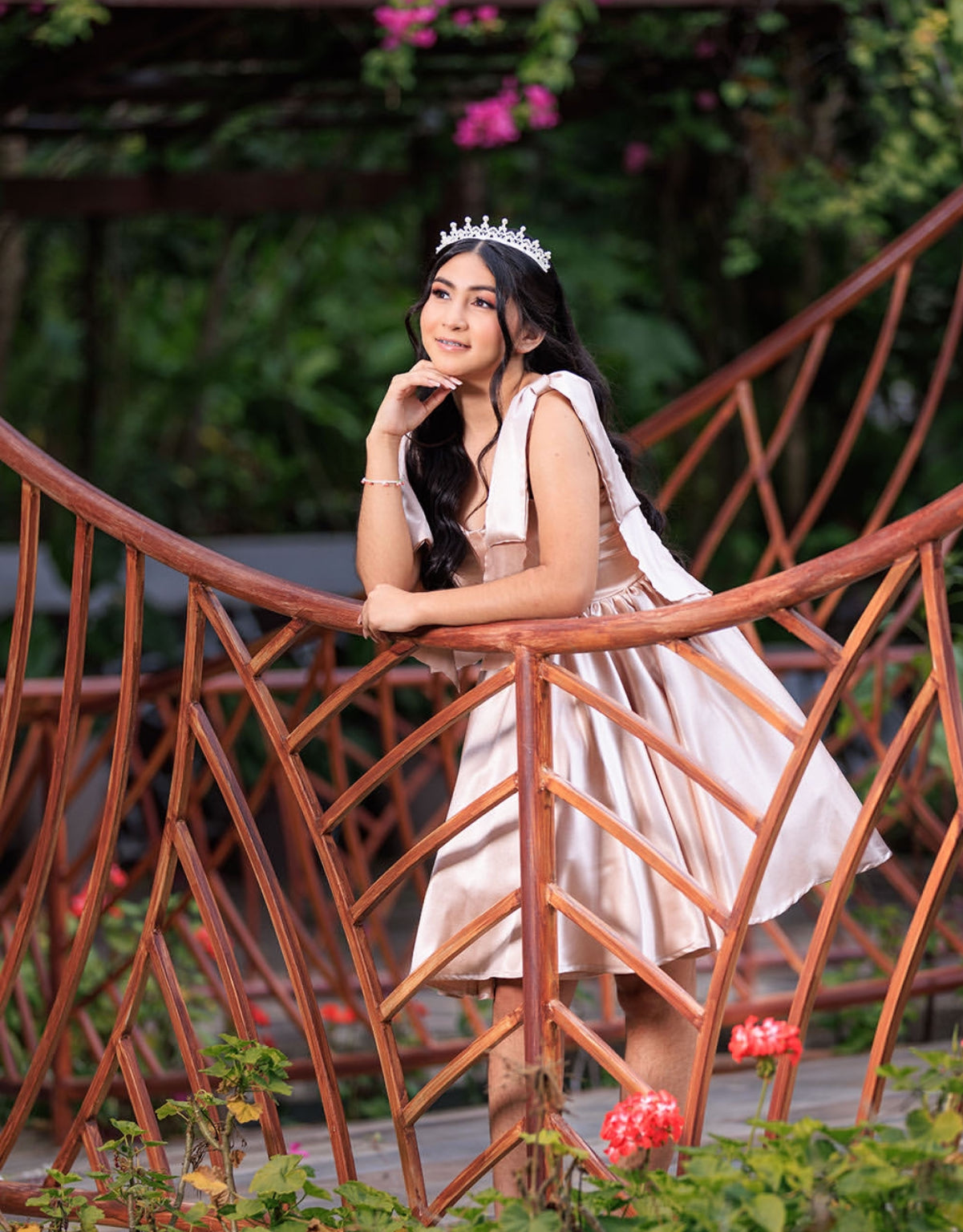 Robe courte en satin rose coupe trapèze pour 15 ans, tenue de soirée J7823