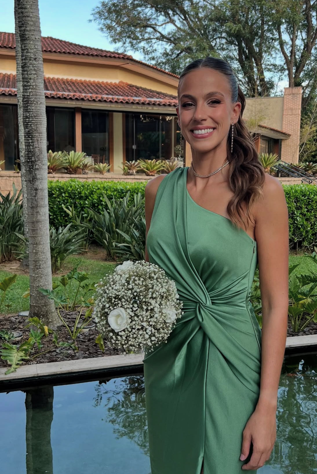 Robe de bal longue en satin vert asymétrique, robe d'invitée de mariage J7966