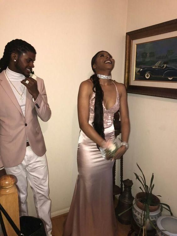 Robe de bal sirène rose en satin à col en V et appliqués 2534