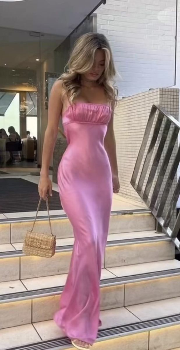 Robe de soirée fourreau rose longue à bretelles Sapaghetti 2516