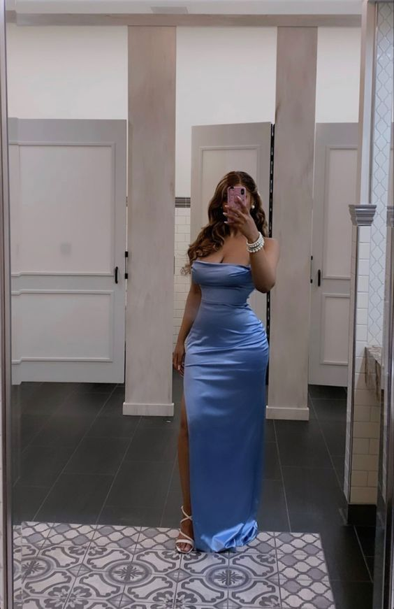 Robe de soirée longue sirène bleue fendue en satin sans bretelles 2477