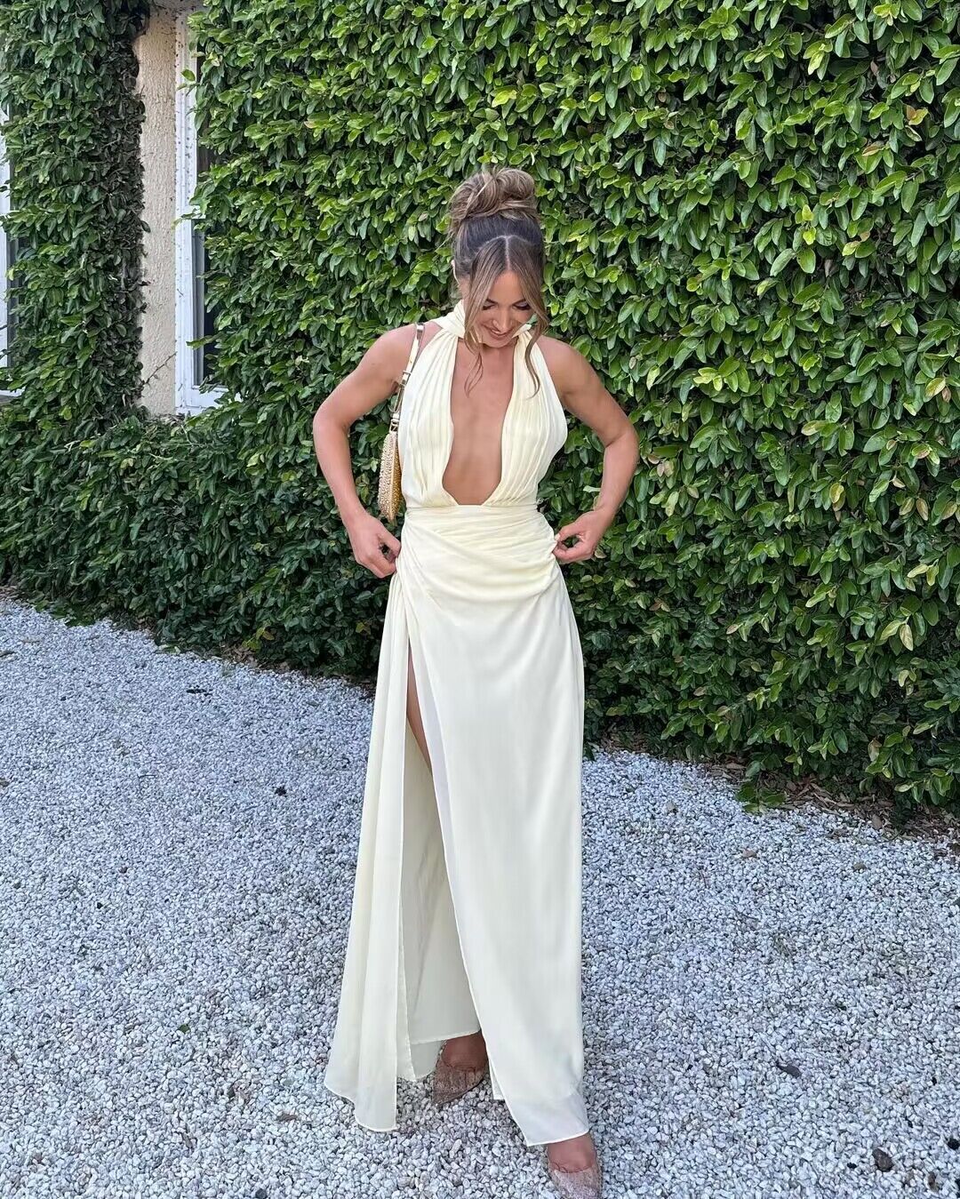 Sexy tiefem V-Ausschnitt A-Linie langes Ballkleid mit Schlitz J2729