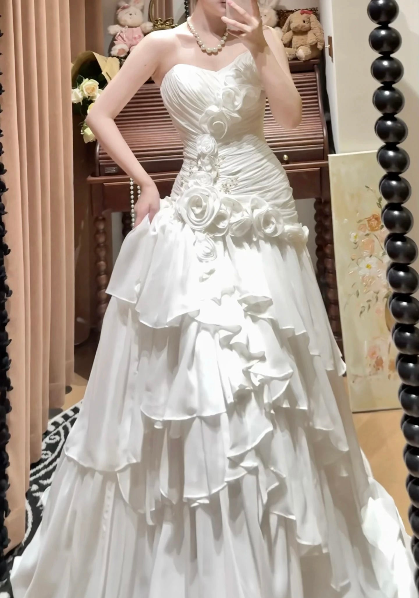 Sweetheart White Wedding Dress With Flowers Elegant Wedding Gown For Bridal J8913