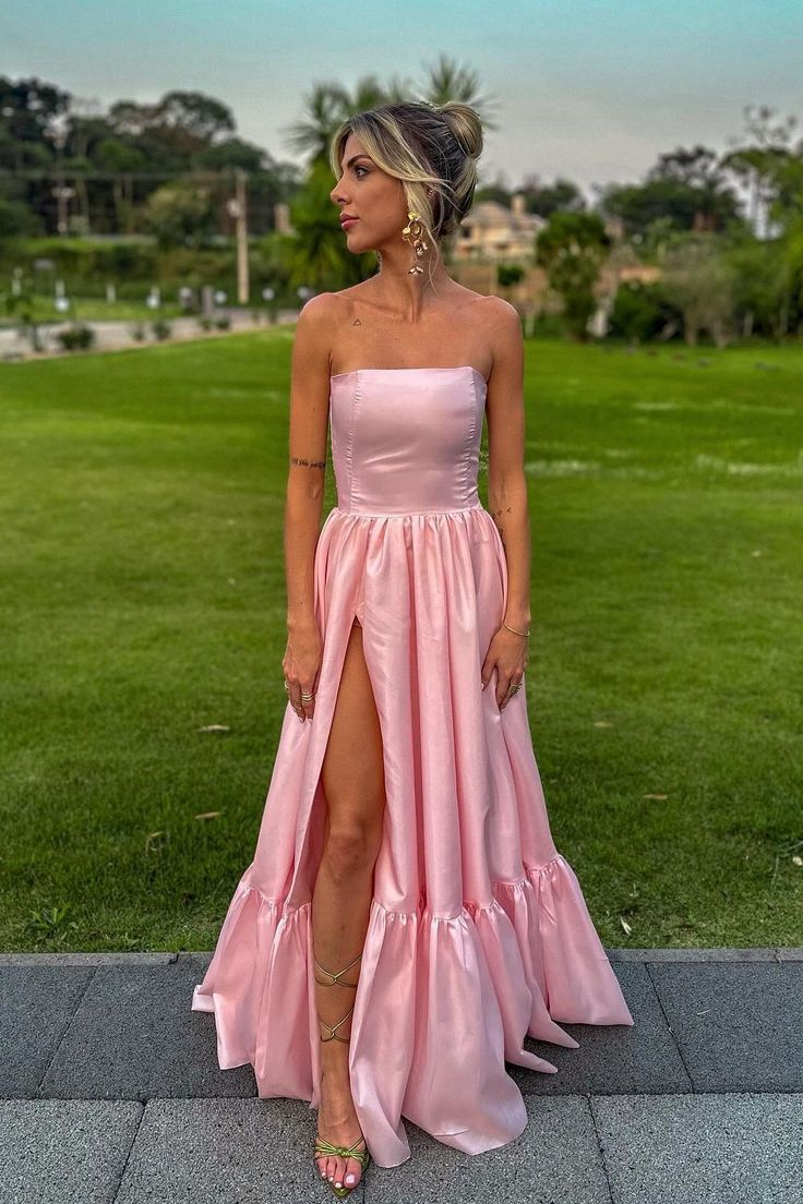 Trägerloses, rosa gerüschtes A-Linien-Langkleid mit Schlitz J5865
