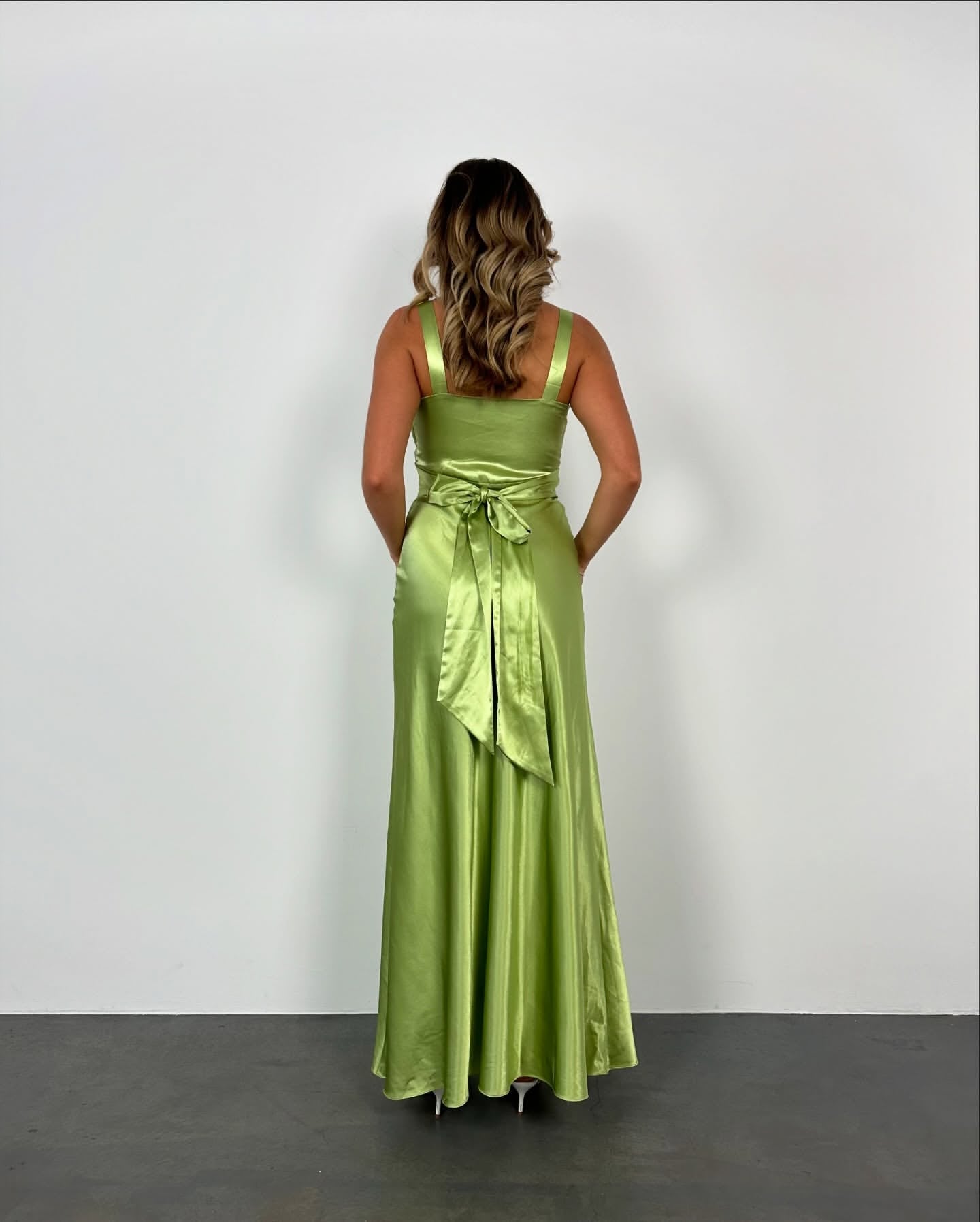 Grünes Etuikleid aus Satin, Ballkleid für formelle Abendveranstaltungen, Partykleid J5869