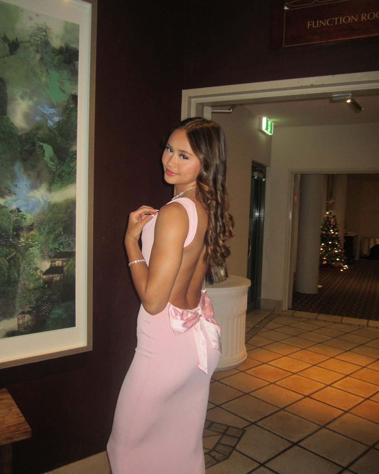 Rückenfreies Rosa Etuikleid Chiffon Abendkleid J5892