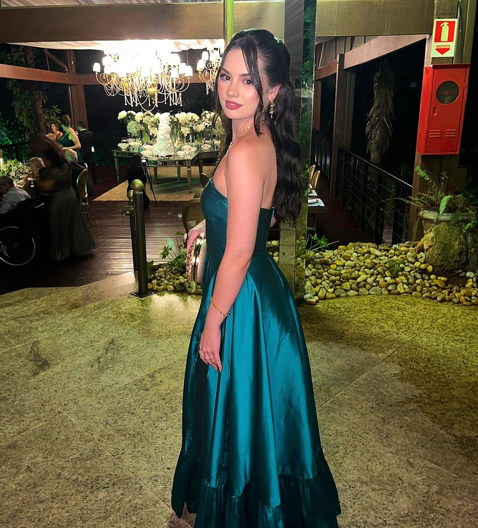 Trägerloses grünes Satin-Ballkleid mit Schlitz, formelles Abendkleid J5897