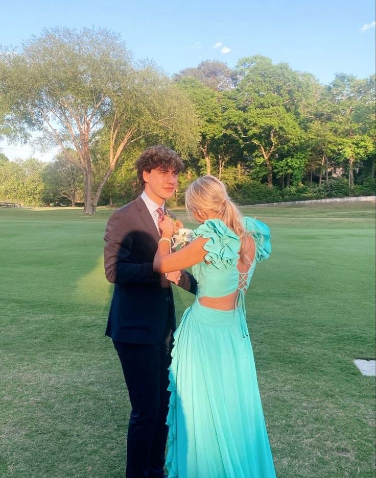 Robe de demoiselle d'honneur longue bleue coupe trapèze J5959