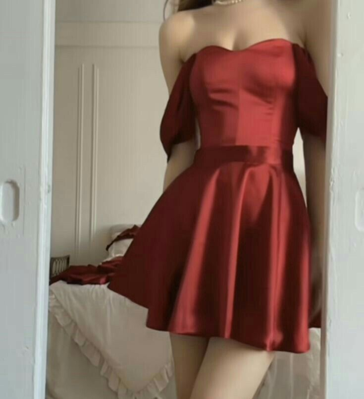 Schulterfreies, burgunderrotes, kurzes A-Linien-Ballkleid J5985