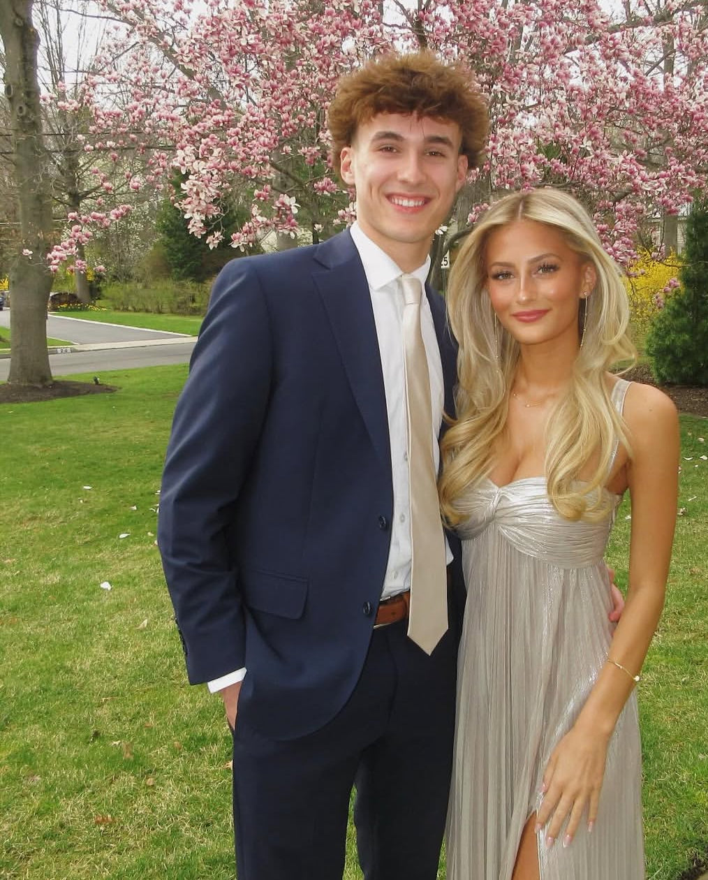 Robe de bal longue argentée trapèze plissée J7905