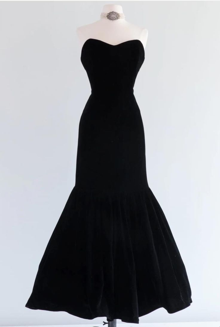 Trägerloses schwarzes Meerjungfrau-Ballkleid, formelles Abendkleid J6011