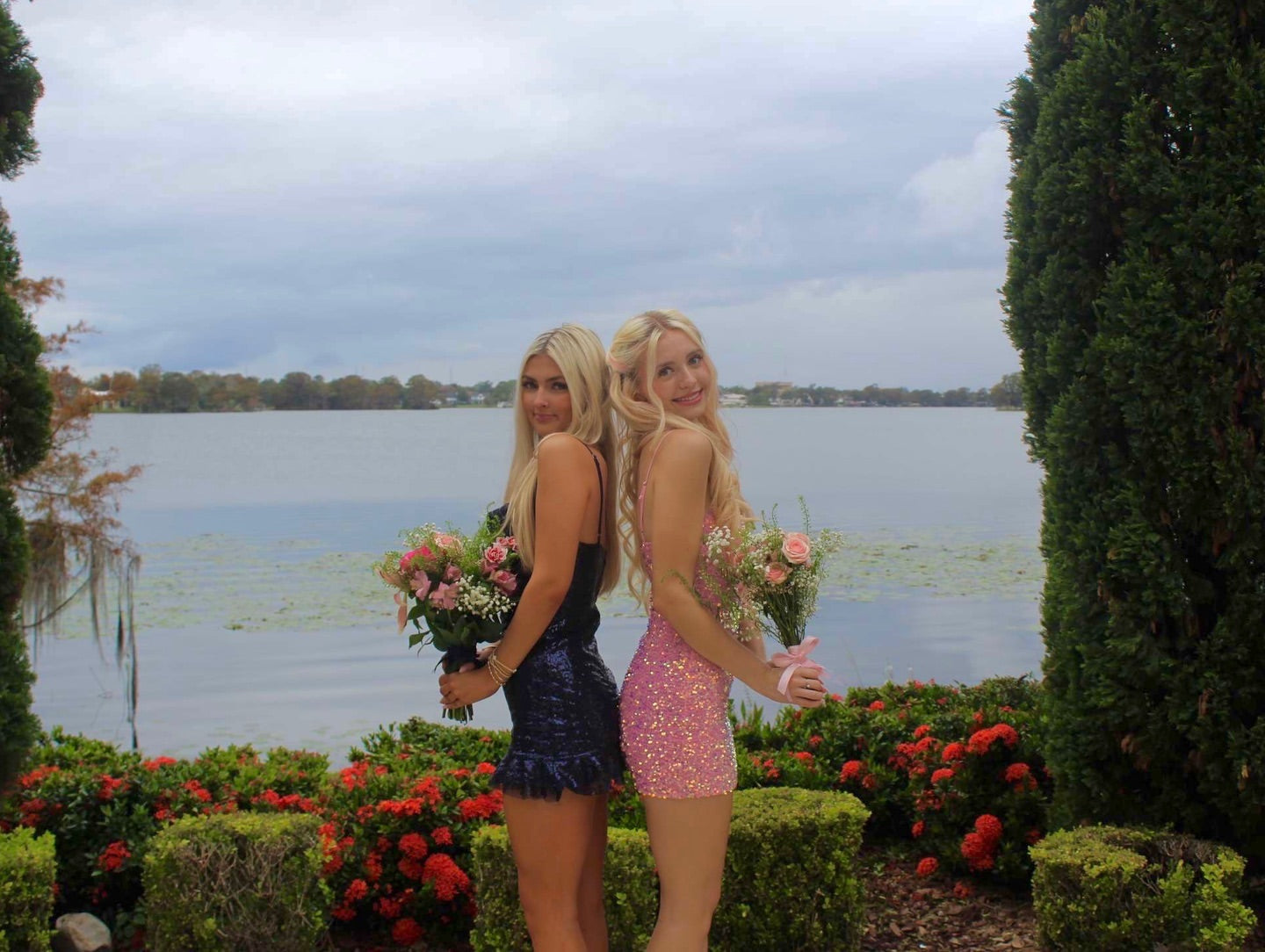 Robe fourreau rose à sequins, robe de bal courte, J6219