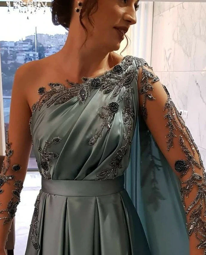 Robe de soirée formelle en satin vert, coupe trapèze, perles, J6297
