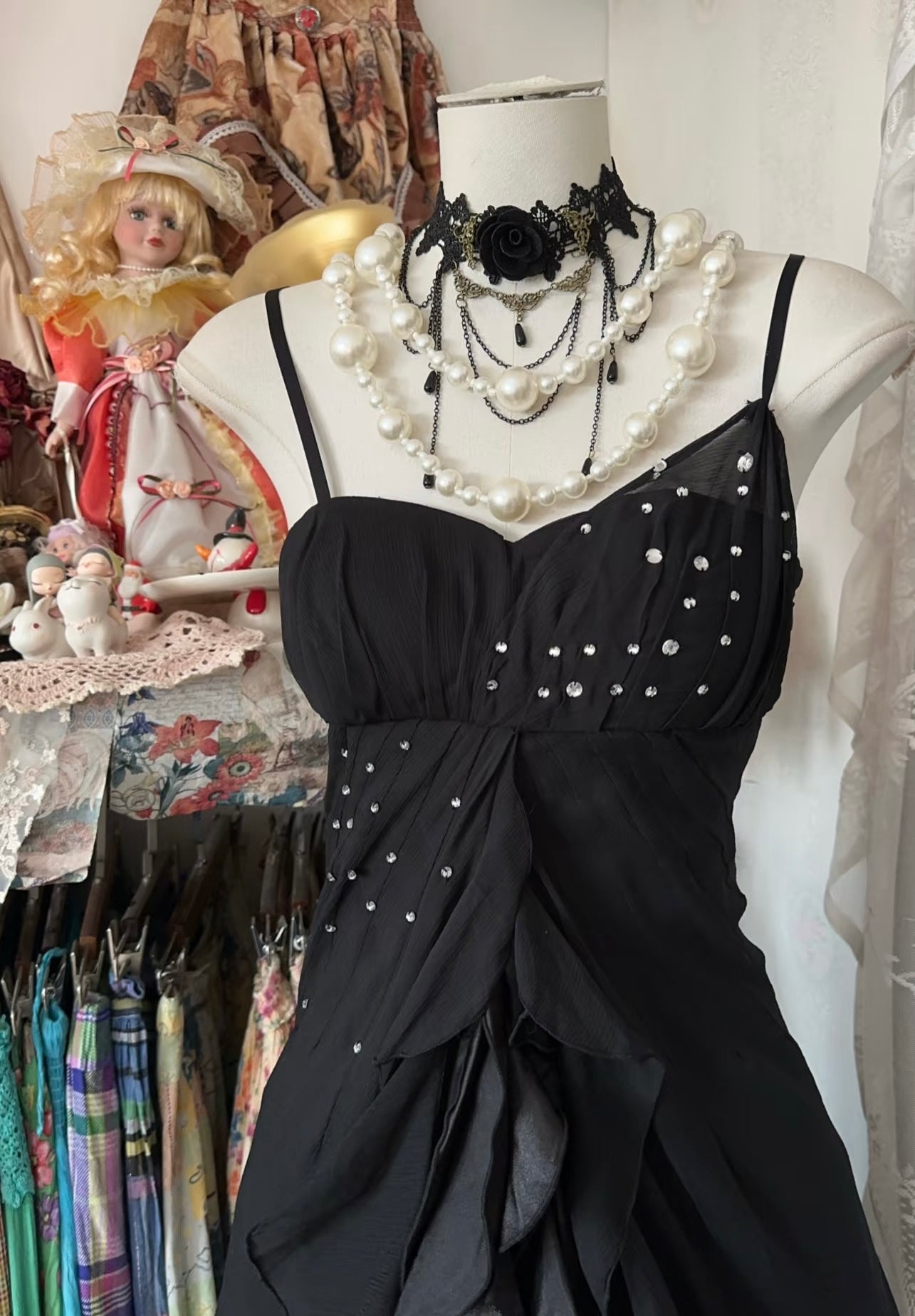 Spaghetti Straps Black Prom Dress Vintage Ruffle Formal Party Dress J6304