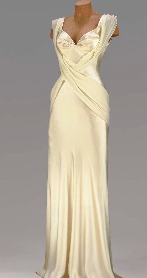 Elegantes Satin Beige Ballkleid Rückenfrei Sexy Abendkleid J6509