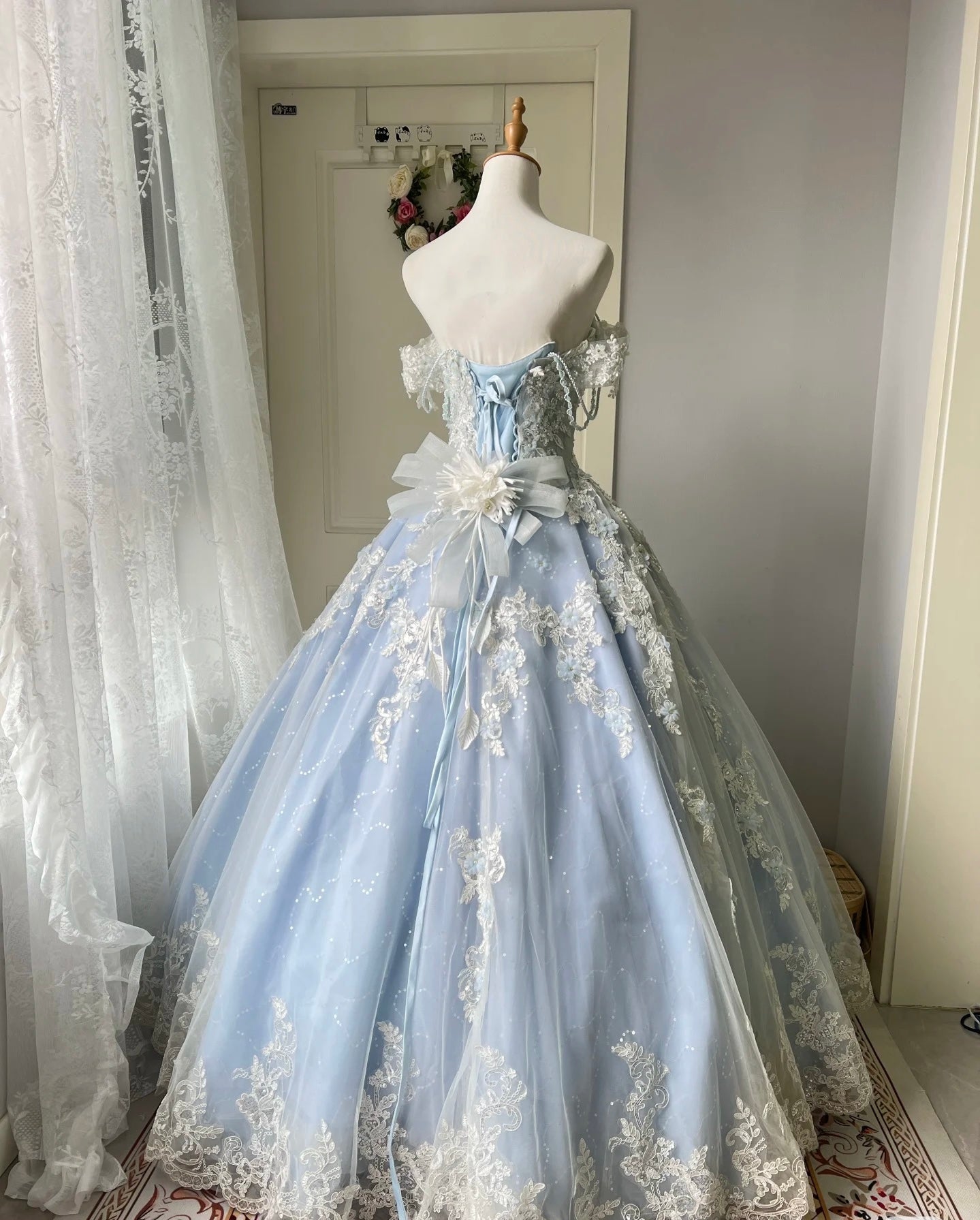 A-Linie Sweet 16 Blaues Geburtstagskleid mit Perlenapplikationen Quinceanera-Kleider J6564