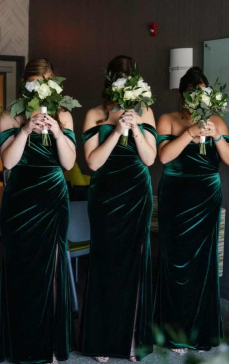 Robe de soirée longue en velours vert à épaules dénudées, robes de demoiselle d'honneur vertes J6721