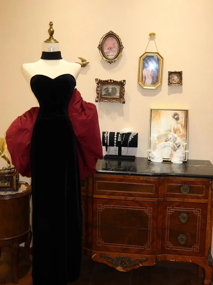 Elegant Sweetheart Sheath Evening Dress Black Prom Dress J6731