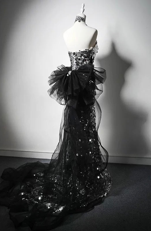 Robe de soirée longue argentée style sirène, bustier, sequins et tulle, J6771