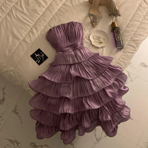 Trägerloses kurzes Homecoming-Kleid zum 18. Geburtstag, Outfits J7326