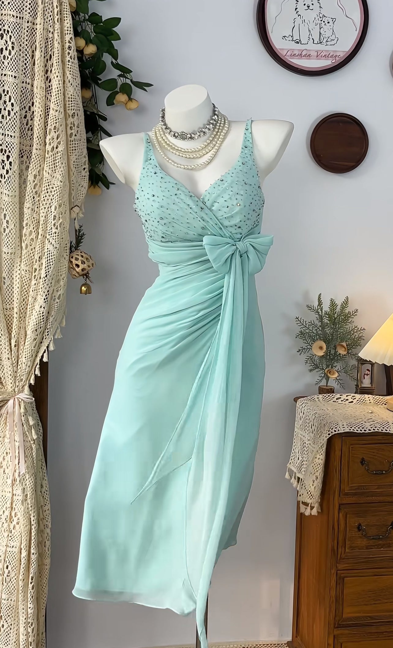 Perlenbesetztes A-Linien-Kurzballkleid aus Chiffon mit Heimkehrkleid J8412