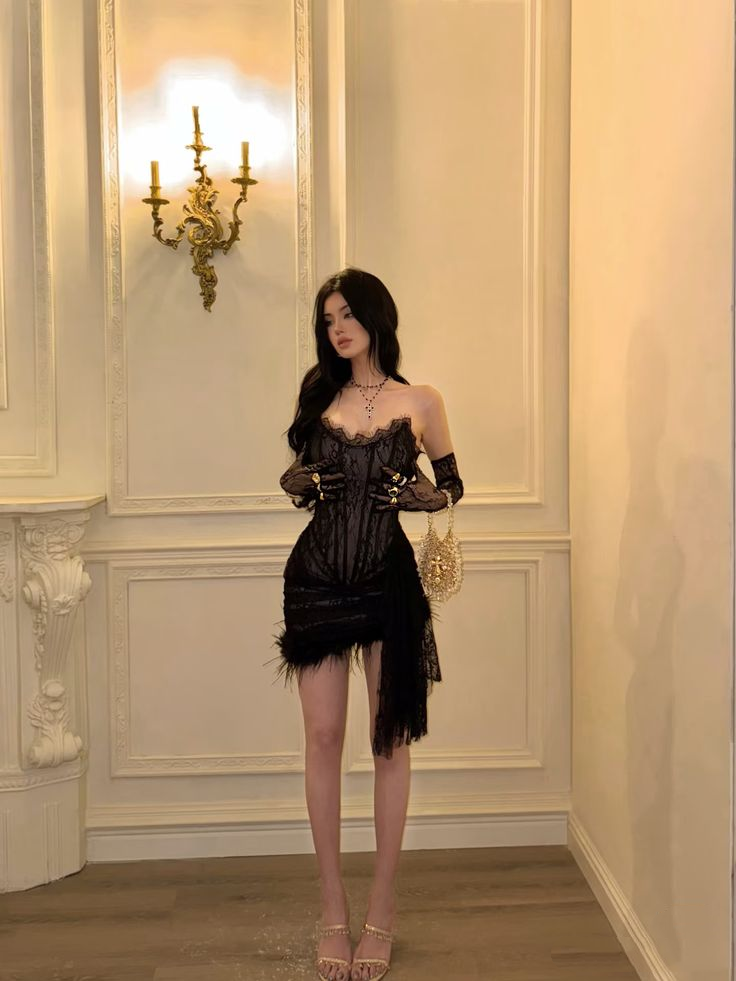 Schwarzes Spitzen-Etuikleid für Geburtstage, kurzes Abendkleid J8315