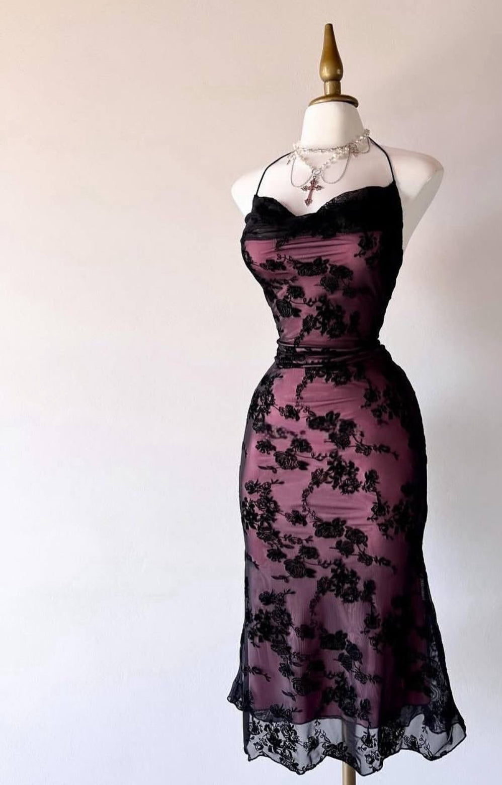 Robe de soirée fourreau noire sexy longue avec fente J8826