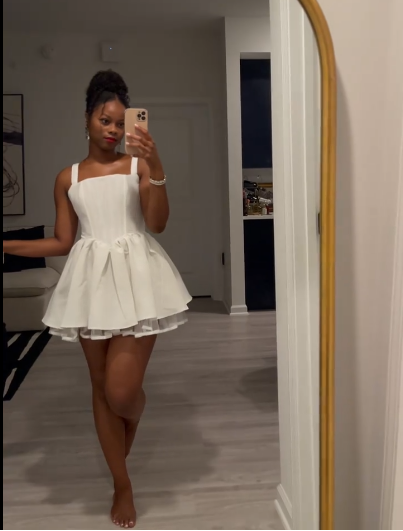 Robe d'anniversaire courte blanche coupe trapèze, tenue de soirée formelle J7678
