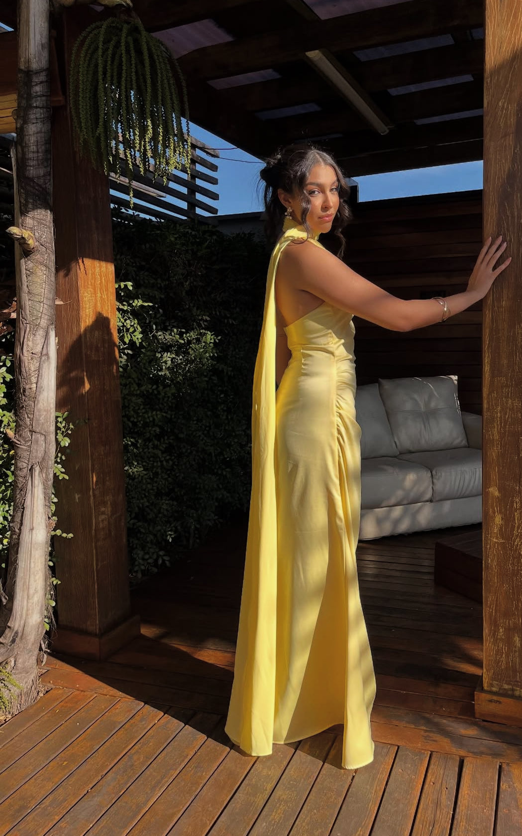 Robe de bal longue sirène jaune dos nu, robe d'invitée de mariage J8057