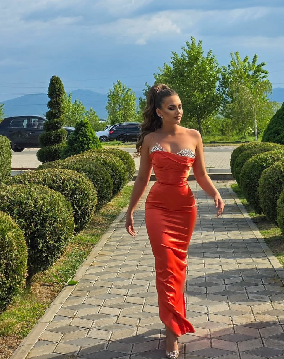 Perlenbesetztes Etuikleid aus Satin, formelles Abschlussball-Partykleid J7144