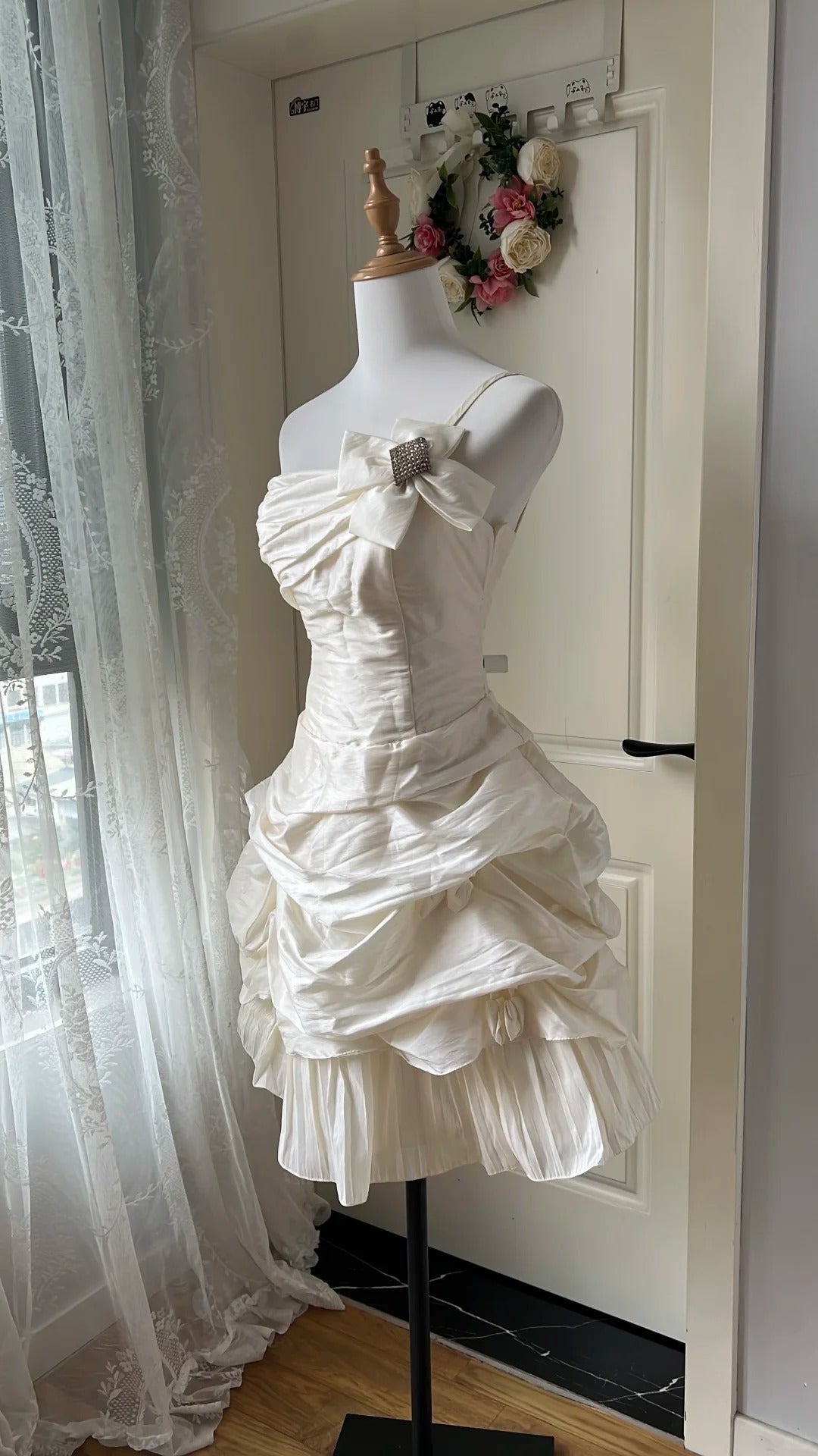 Robe de bal bustier violette en satin avec appliques, robe de soirée formelle J9413