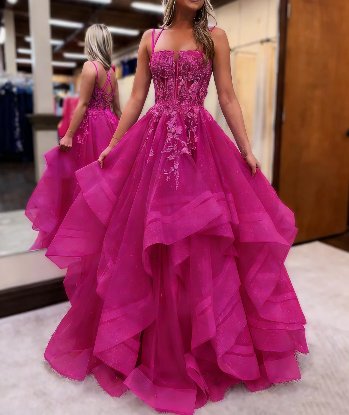 Langes, appliziertes A-Linien-Abendkleid aus lila Tüll, ideal für Geburtstagsfeiern und andere festliche Anlässe (J2894)