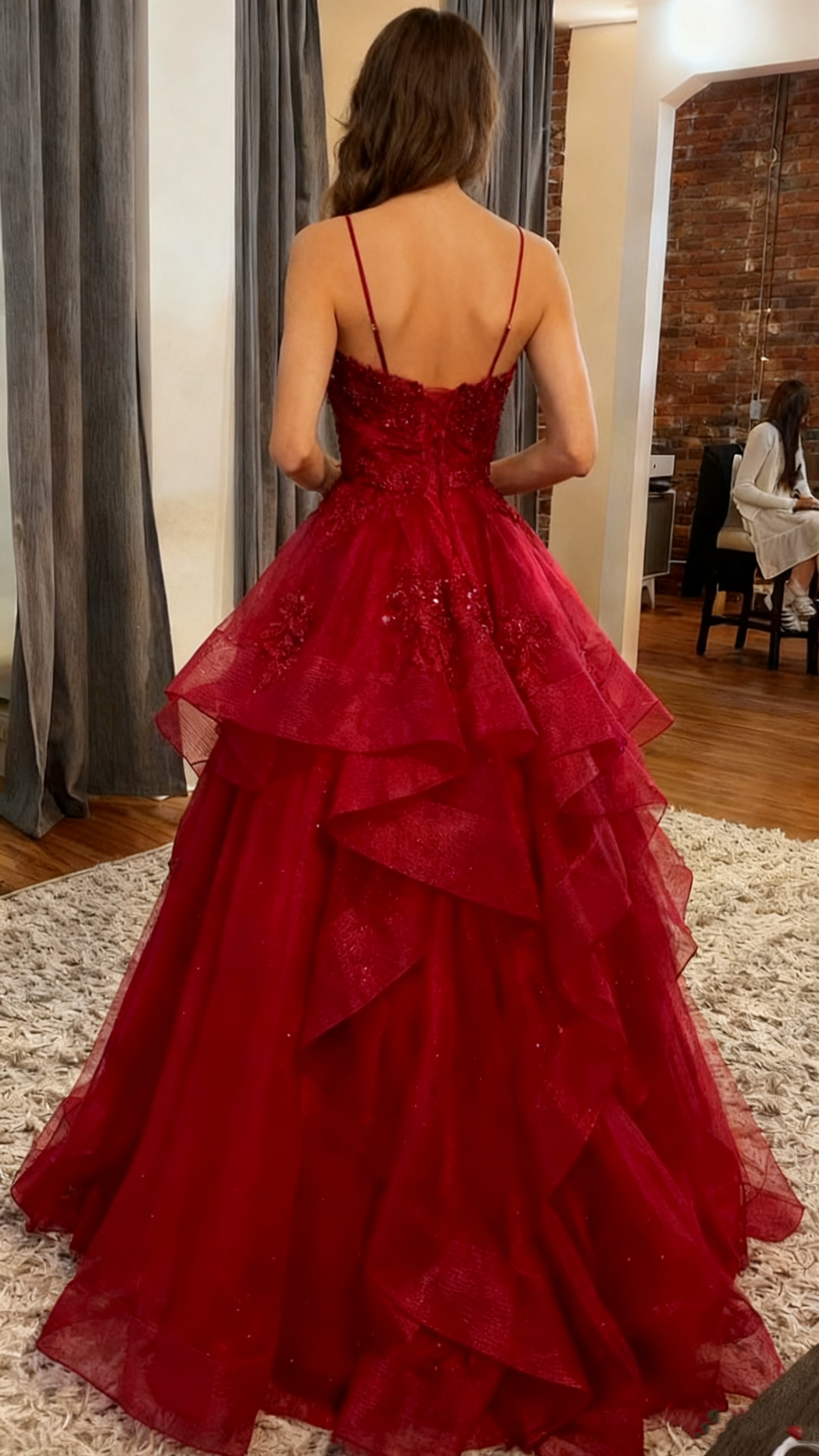 Robe de soirée longue en tulle bordeaux scintillant, coupe trapèze, J8105