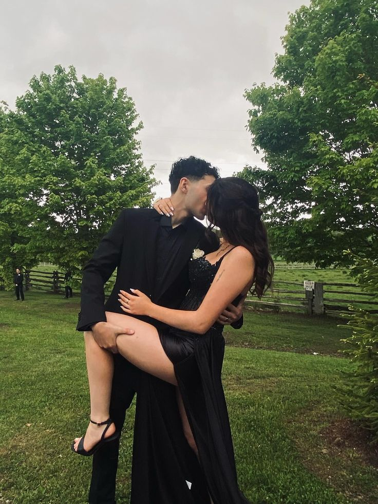 Robe de soirée fourreau noire sexy longue avec fente J8826