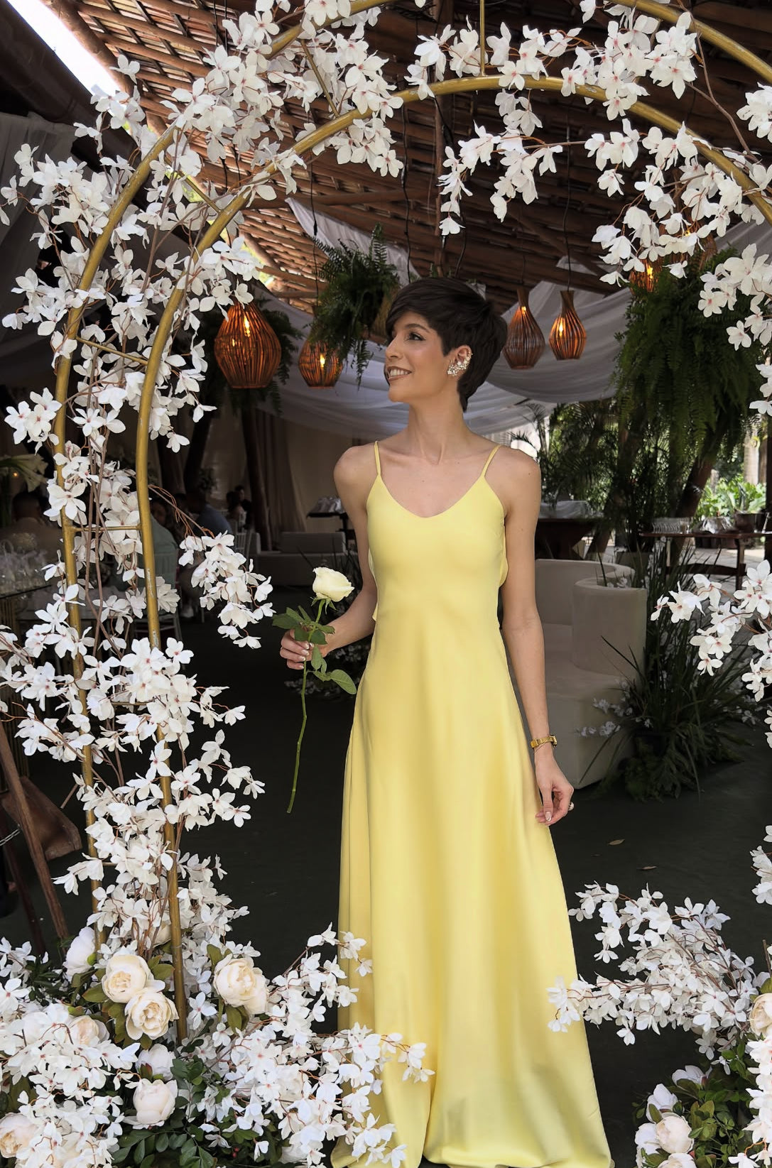 Robe de soirée fourreau noire sexy longue avec fente J8826