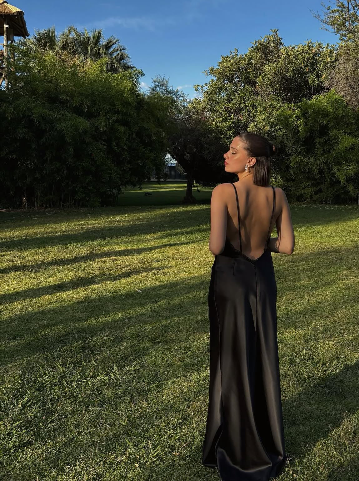 Robe de soirée fourreau noire sexy longue avec fente J8826