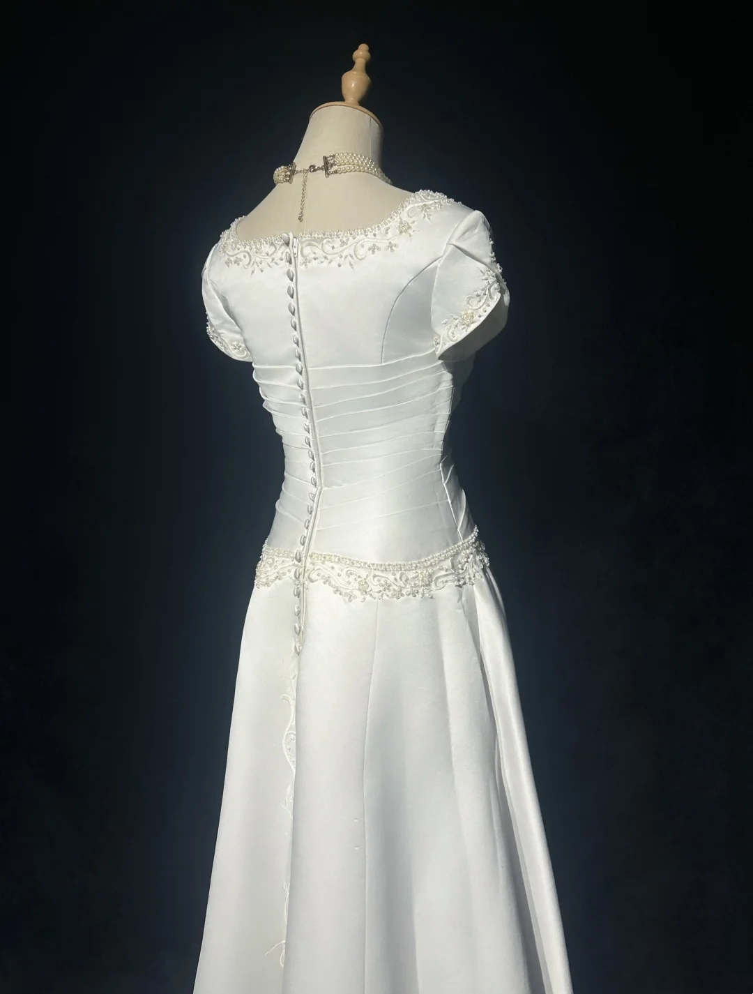 Elegant White Wedding Dress Short Sleeves Bridal Dress J9267