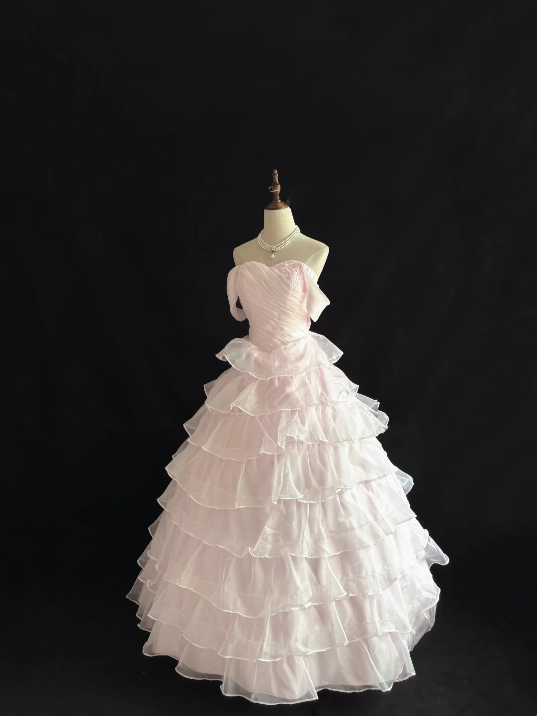 Off The Shoulder Pink Layered Ball Gown Quinceanera Dresses J9377