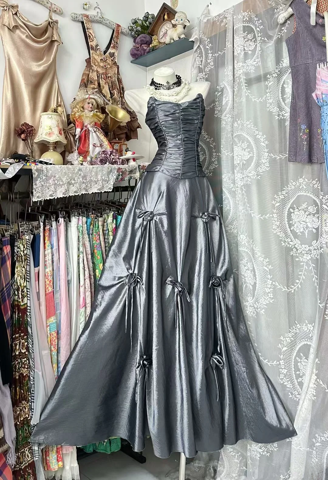Robe de bal bustier violette en satin avec appliques, robe de soirée formelle J9413