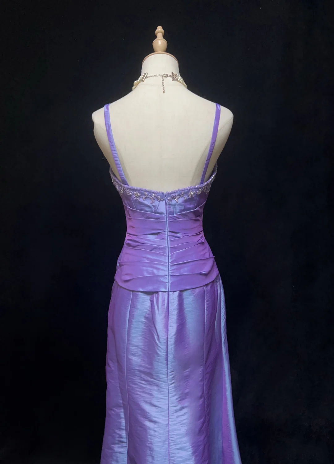 Robe de bal bustier violette en satin avec appliques, robe de soirée formelle J9413
