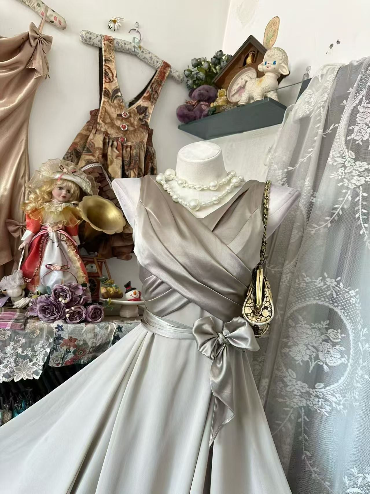 Robe de bal bustier violette en satin avec appliques, robe de soirée formelle J9413