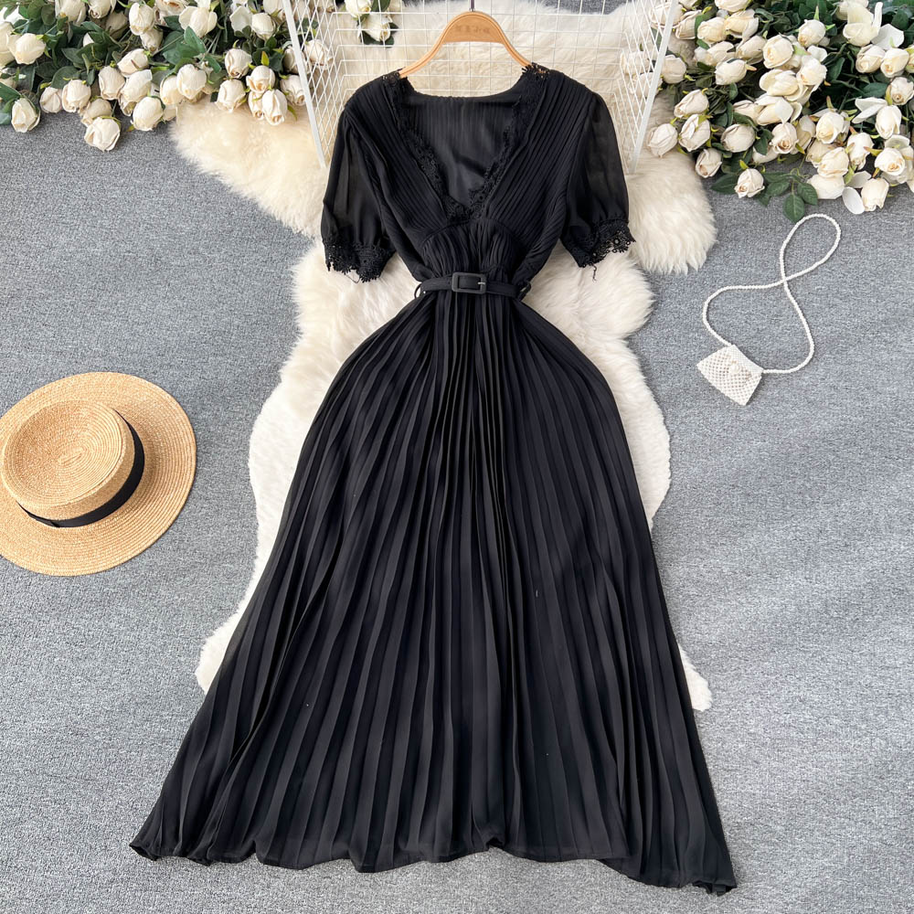 Lace V-neck Dress Women's Summer New Short-sleeved A-line Skirt 433