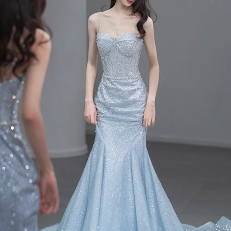 Robe de mariée sirène brillante à bretelles spaghetti 1968