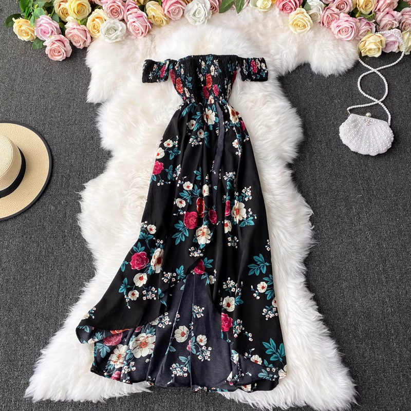 Sommerliches trägerloses Blumenkleid mit Schlitz 905