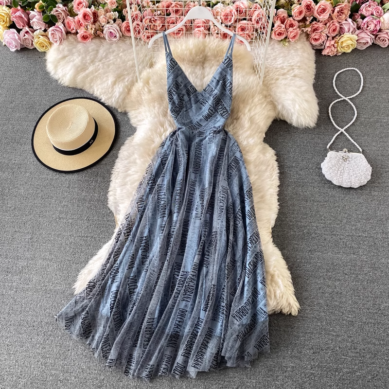 Sommer-Retro-A-Linien-Kleid aus Mesh mit Spaghettiträgern und Buchstabendruck 920