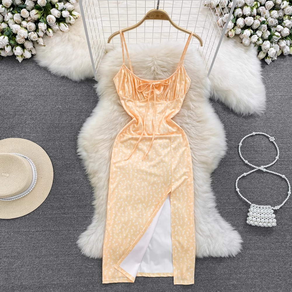 Sommerliches geblümtes Schlitzkleid mit Spaghettiträgern 958