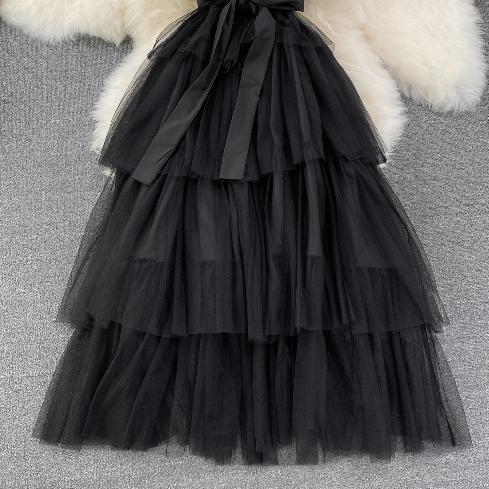 Trägerloses Sommerkleid, französisches, rückenfreies, ärmelloses Abend-Kuchenkleid in A-Linie 972