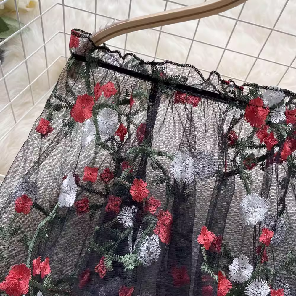 Chemise rétro à épaules dénudées et manches bouffantes brodées en maille 1064