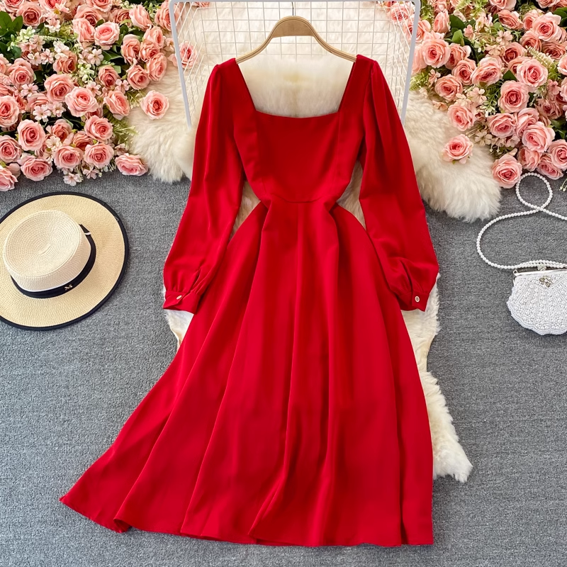 Robe longue rétro française d'automne, robe rouge à col carré 1372