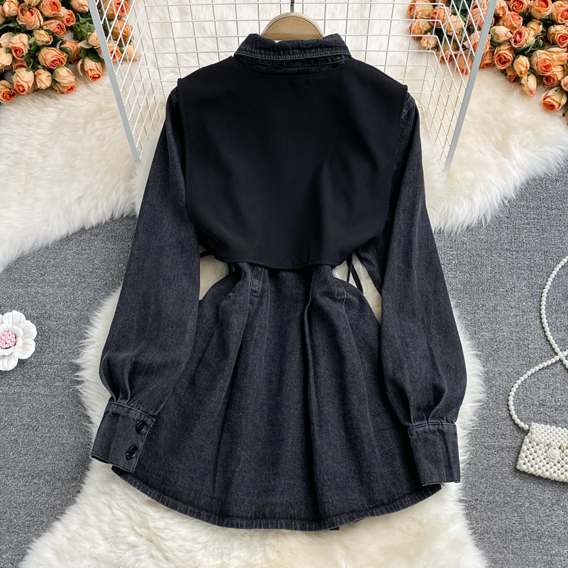 Herbstliches lockeres mittellanges Weste-Jeanskleid 1393